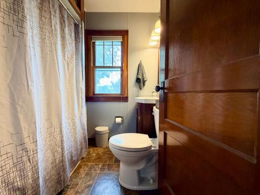 330 E 4th Street, Lismore, MN 56155