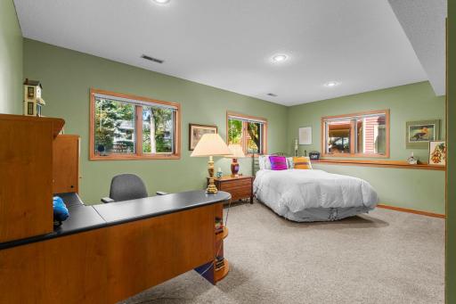 4th Bedroom Oversized Lower