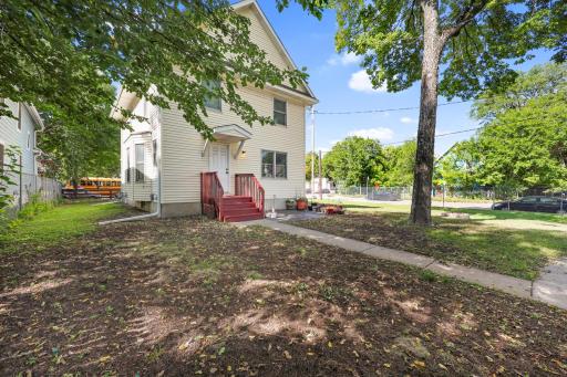 2605 17th Avenue S, Minneapolis, MN 55407