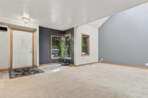 15-web-or-mls-3549_Orchard_Avenue_North_Minneapolis_07919.jpg