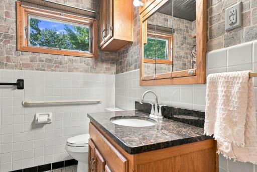 37-web-or-mls-3549_Orchard_Avenue_North_Minneapolis_07944.jpg