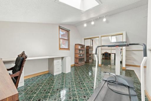 57-web-or-mls-3549_Orchard_Avenue_North_Minneapolis_08199.jpg