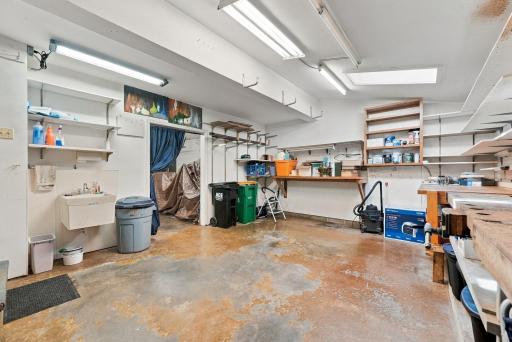 73-web-or-mls-3549_Orchard_Avenue_North_Minneapolis_07924.jpg