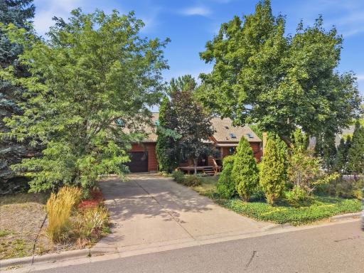 93-web-or-mls-3549_Orchard_Avenue_North_Minneapolis_075.jpg