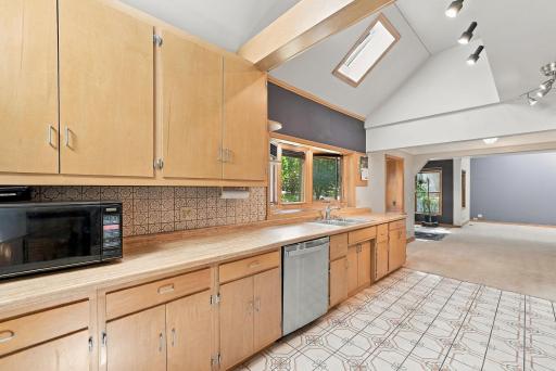 26-web-or-mls-3549_Orchard_Avenue_North_Minneapolis_08014.jpg