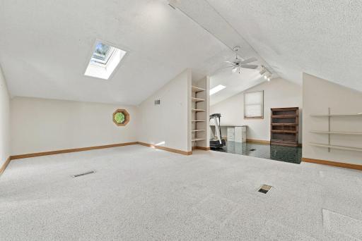46-web-or-mls-3549_Orchard_Avenue_North_Minneapolis_08159.jpg