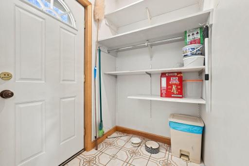 31-web-or-mls-3549_Orchard_Avenue_North_Minneapolis_08029 (1).jpg