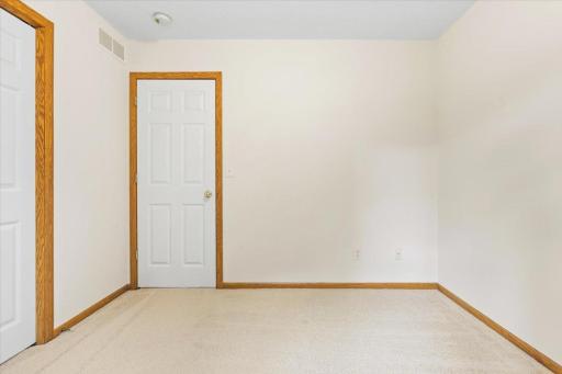 8549 Woodland Curve, Saint Bonifacius, MN 55375