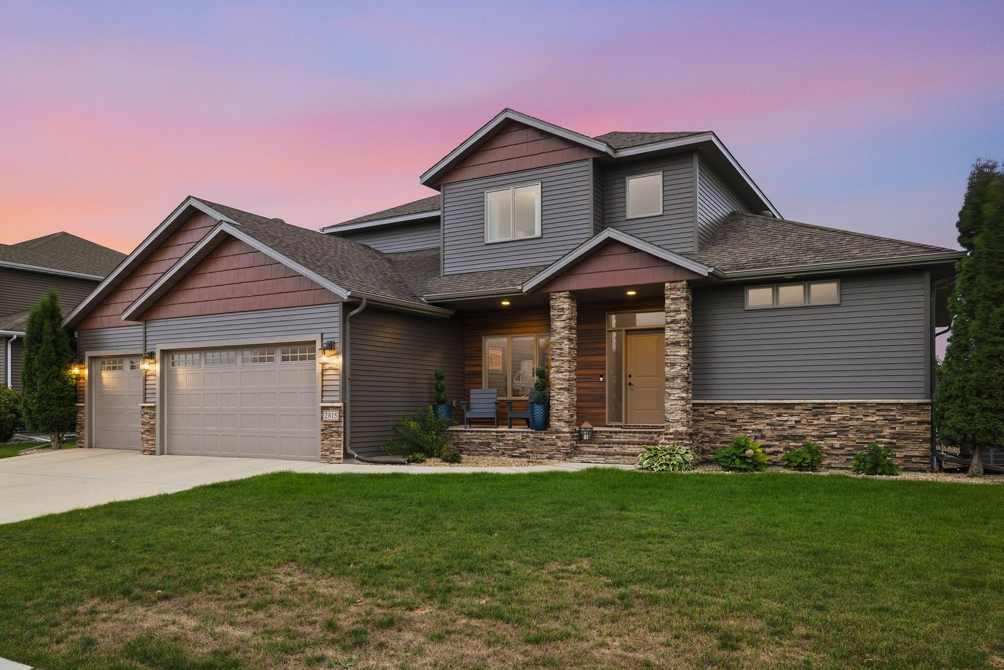 Front Exterior (Sunset)