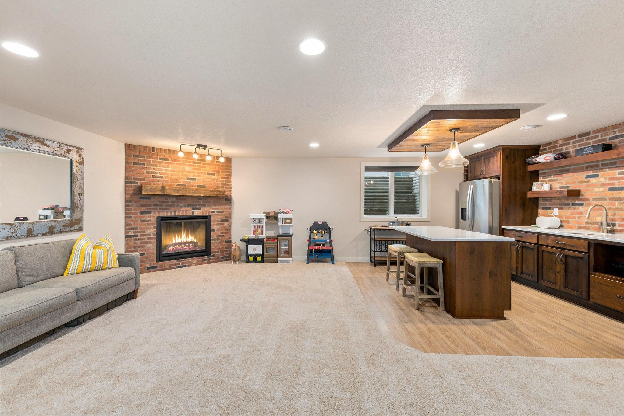 Family Room / Bar Area