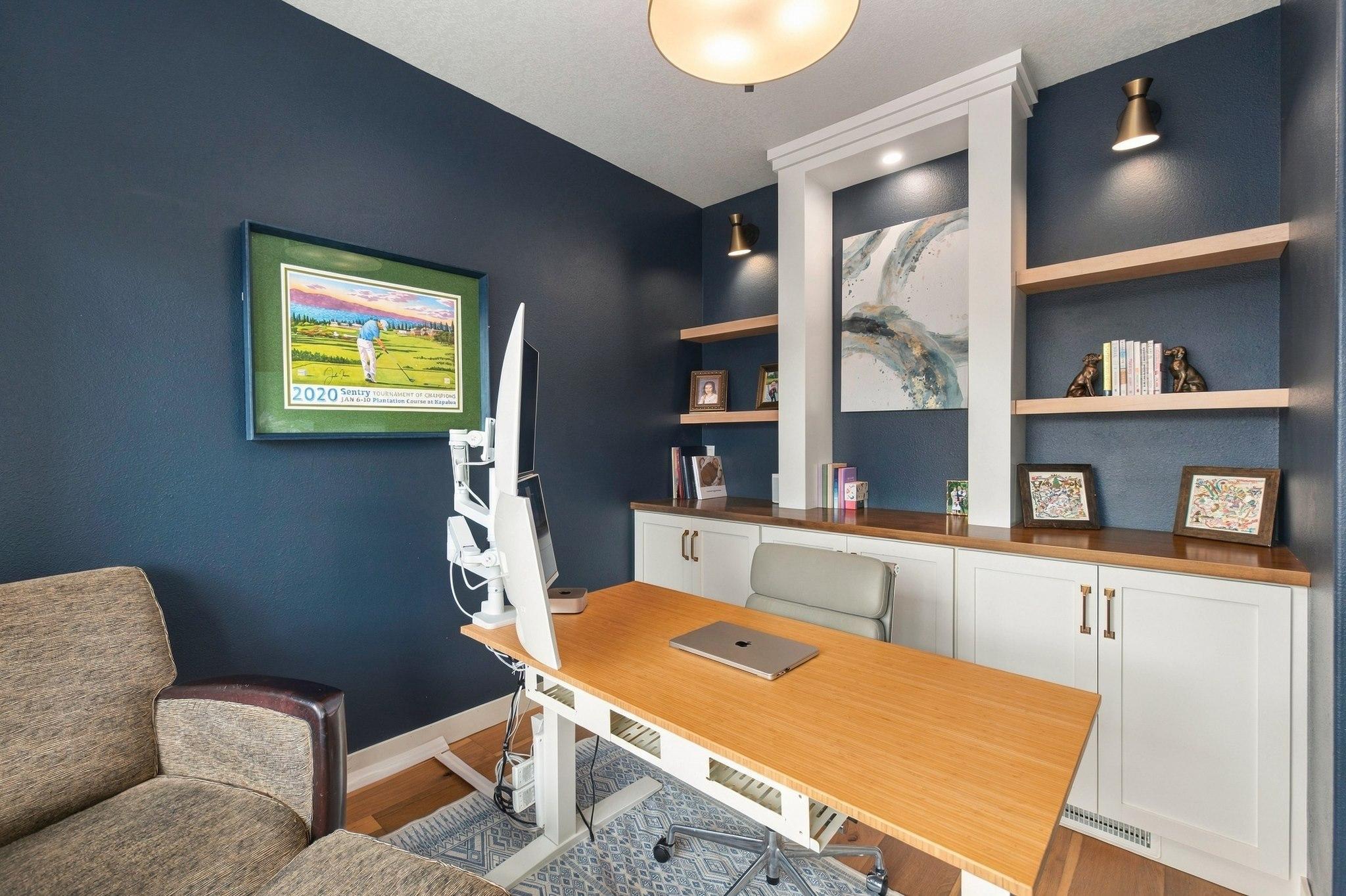 Office/Den/Bedroom