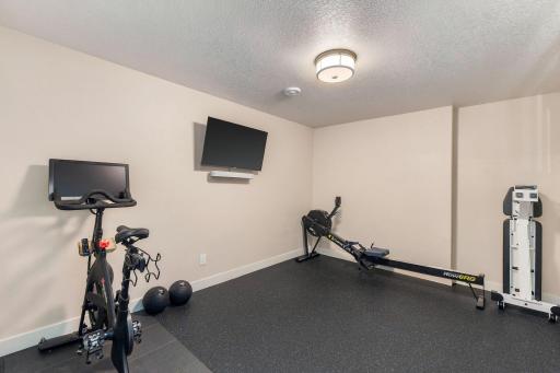 2815 PYLE Lane E, West Fargo, ND 58078