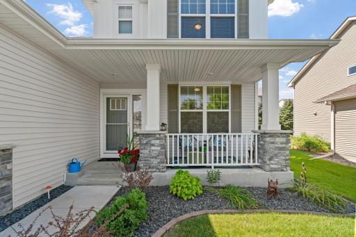 1986 Red Oak Path, Shakopee, MN 55379