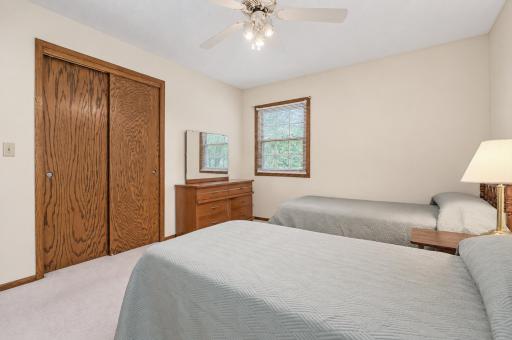 1610 Woodhaven Place, Owatonna, MN 55060