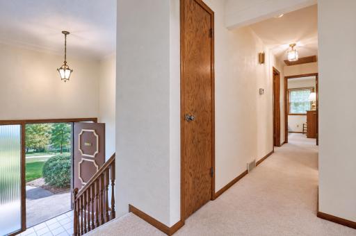1610 Woodhaven Place, Owatonna, MN 55060