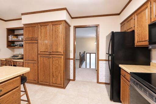 1610 Woodhaven Place, Owatonna, MN 55060