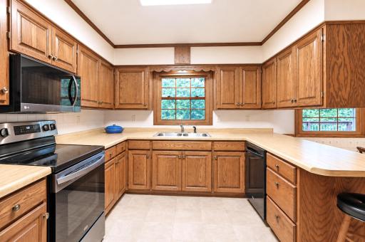1610 Woodhaven Place, Owatonna, MN 55060