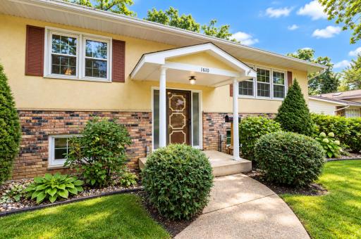 1610 Woodhaven Place, Owatonna, MN 55060