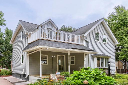 303 Page Street W, Saint Paul, MN 55107