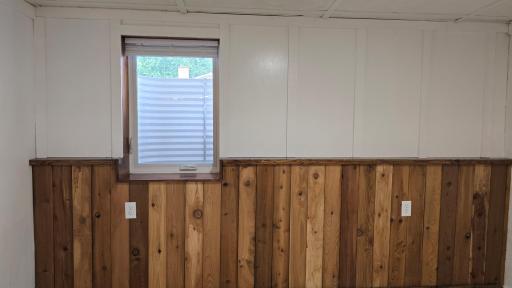 basement-family room with egress window.jpg