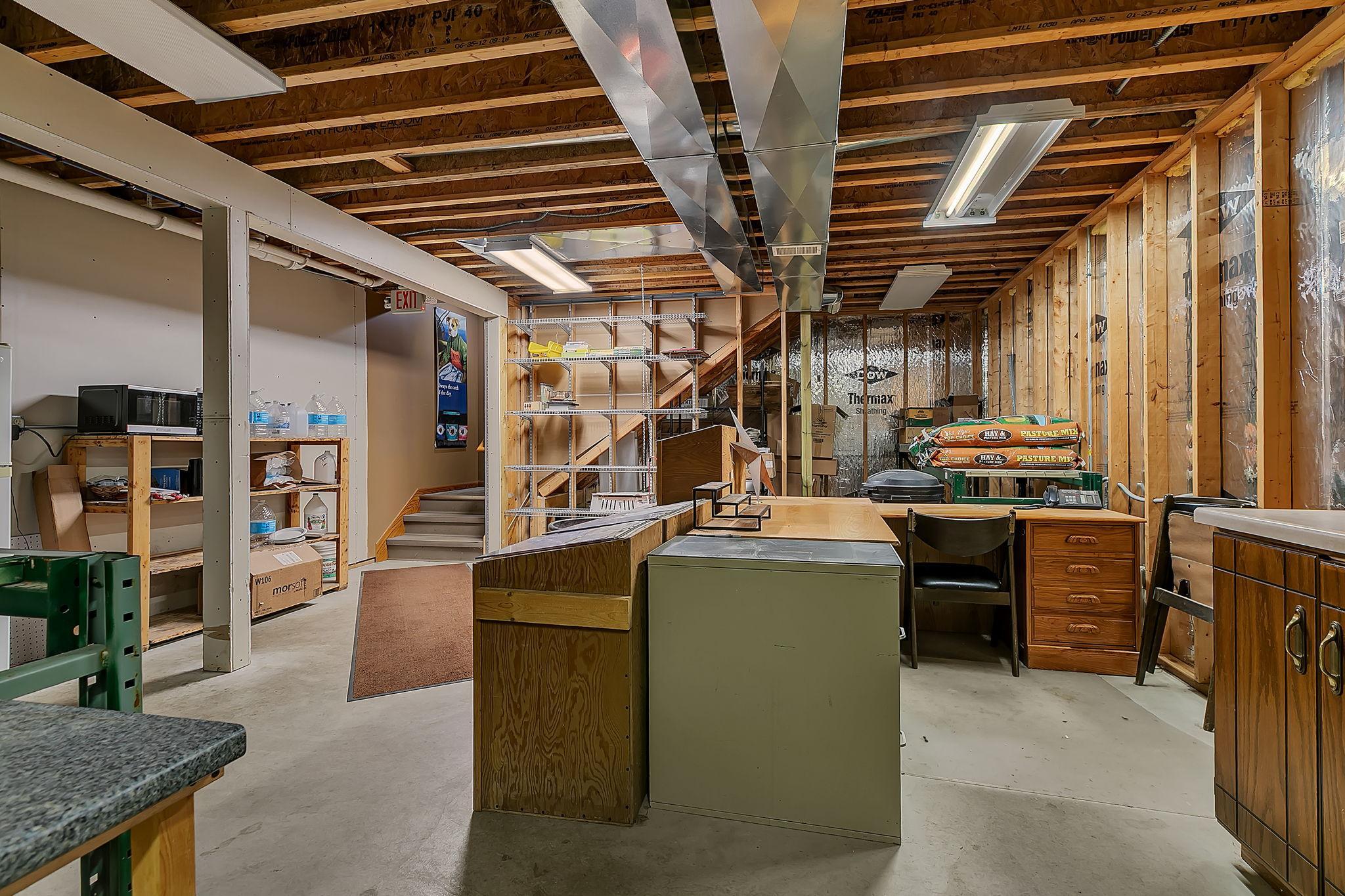 LL Storage