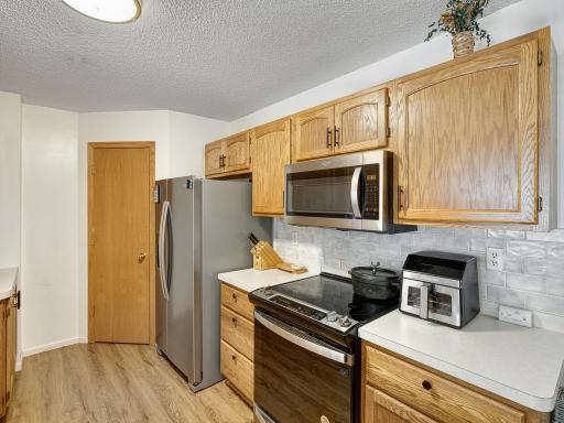 336 Gironde Court, Woodbury, MN 55125