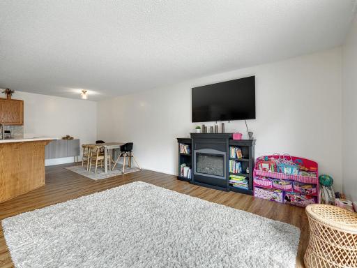 336 Gironde Court, Woodbury, MN 55125