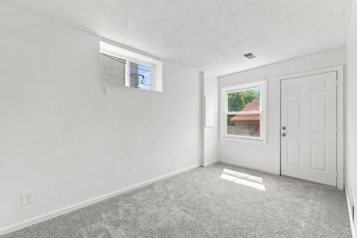 518 37th Avenue NE, Minneapolis, MN 55421