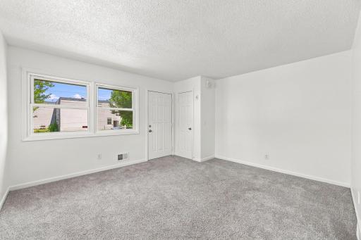 518 37th Avenue NE, Minneapolis, MN 55421