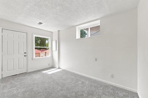 518 37th Avenue NE, Minneapolis, MN 55421