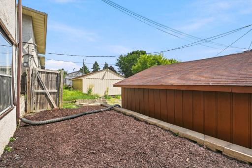 518 37th Avenue NE, Minneapolis, MN 55421