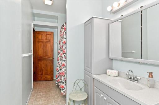 316 W Owatonna Street, Duluth, MN 55803