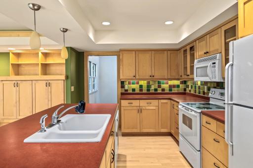 7220 W Shore Drive, Edina, MN 55435