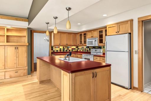 7220 W Shore Drive, Edina, MN 55435