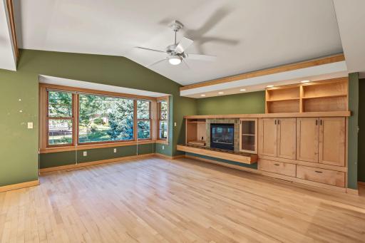 7220 W Shore Drive, Edina, MN 55435
