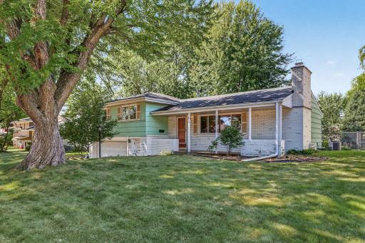 7220 W Shore Drive, Edina, MN 55435