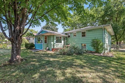 7220 W Shore Drive, Edina, MN 55435