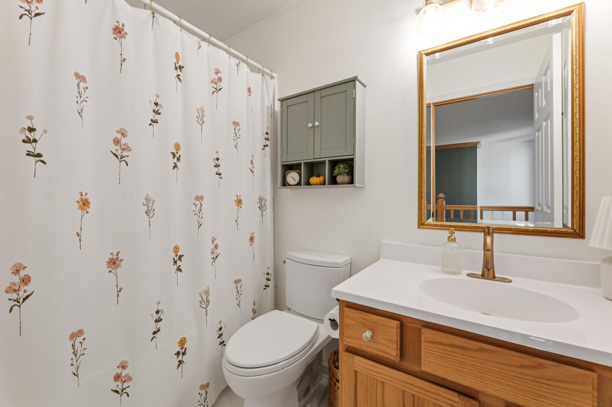 Private upper-level bathroom.