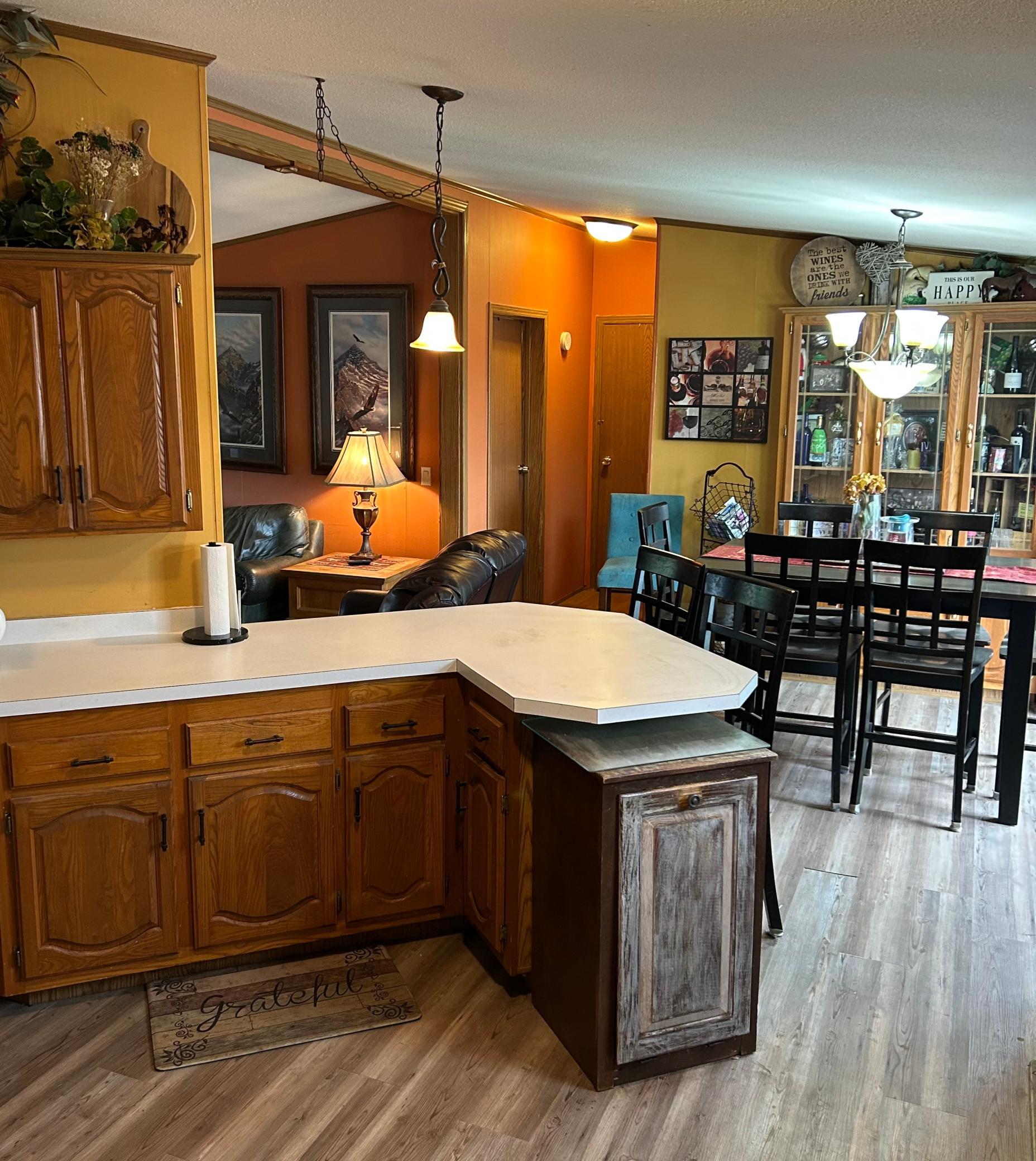 main level dining
