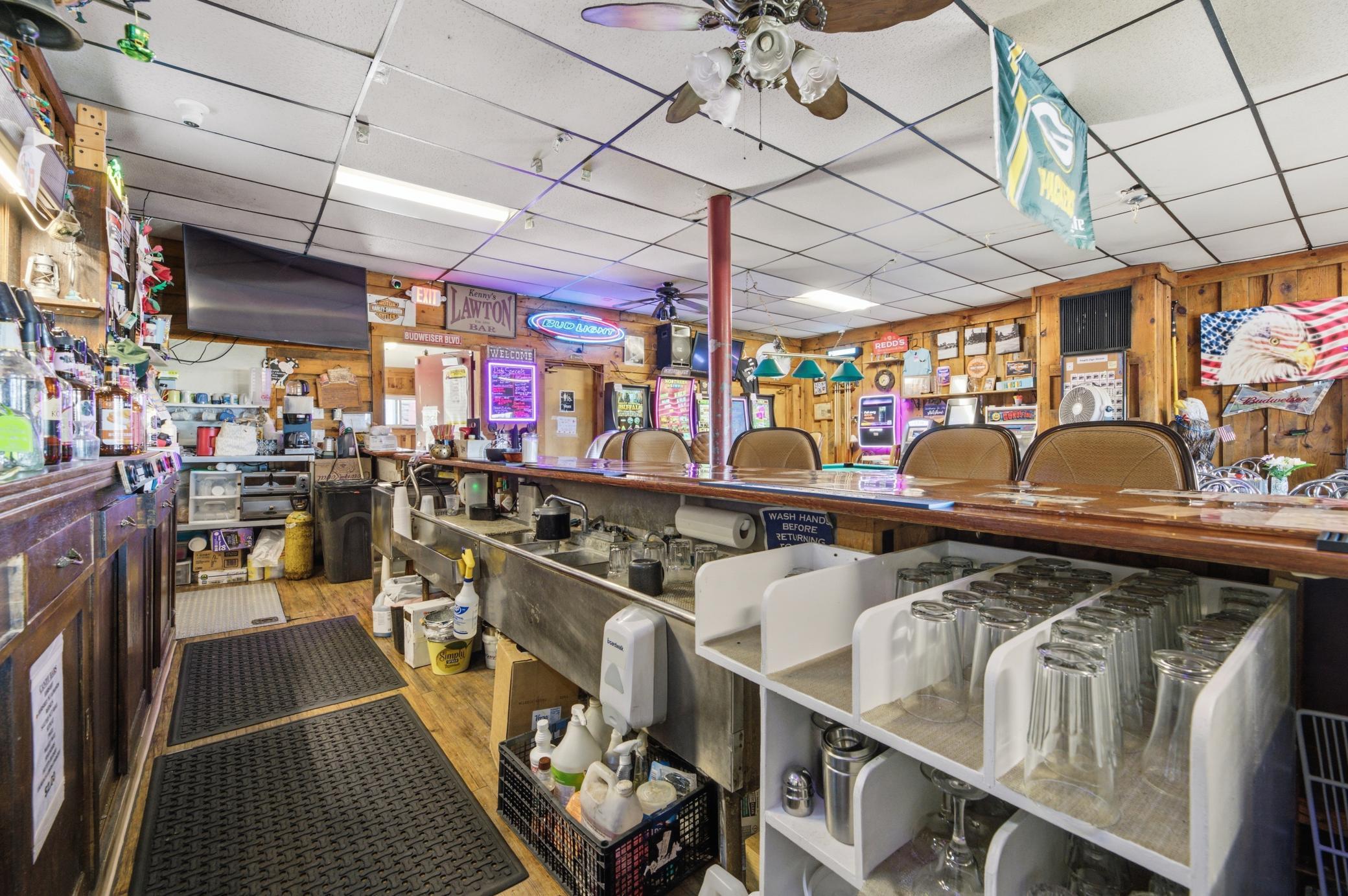 Back Bar
