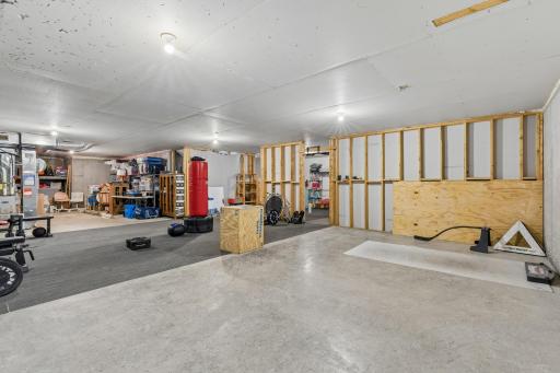 4305 Cottagewood Court, Excelsior, MN 55331