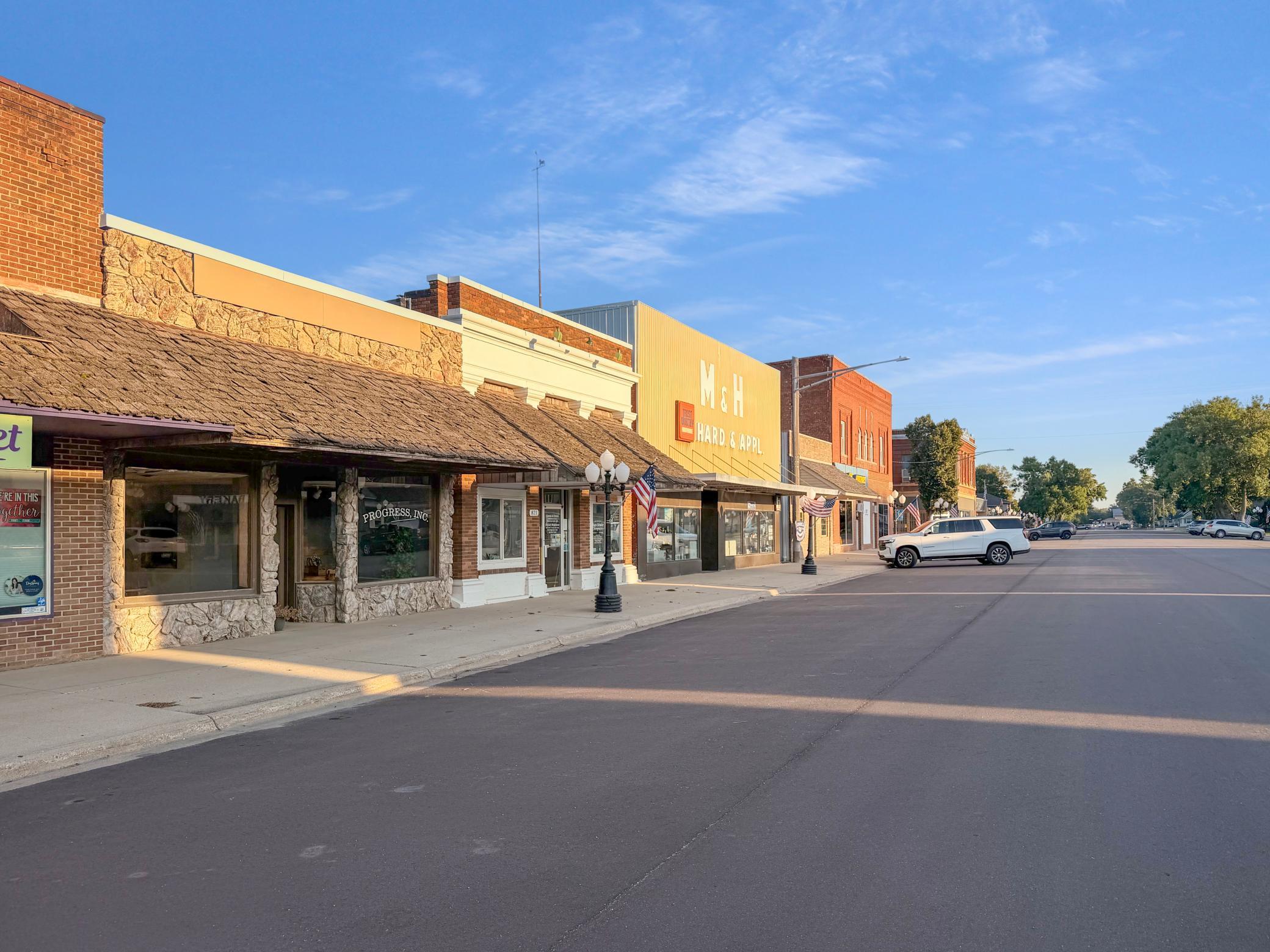 Great visibility in downtown Edgerton