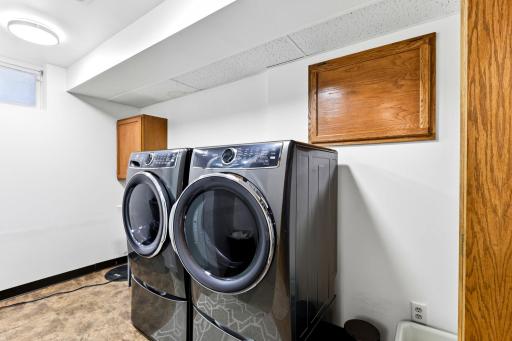 40-web-or-mls-4632-Oregon-Ave-N-40.jpg