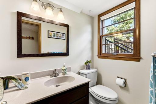 36-web-or-mls-4632-Oregon-Ave-N-36.jpg