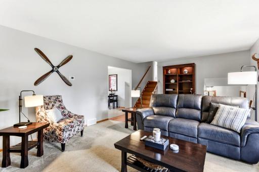 23-web-or-mls-4632-Oregon-Ave-N-23.jpg