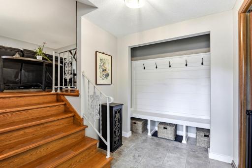 6-web-or-mls-4632-Oregon-Ave-N-06.jpg