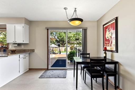 15-web-or-mls-4632-Oregon-Ave-N-15.jpg