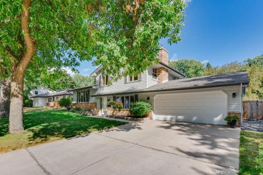 3-web-or-mls-4632-Oregon-Ave-N-03.jpg