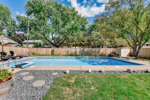 46-web-or-mls-4632-Oregon-Ave-N-46.jpg