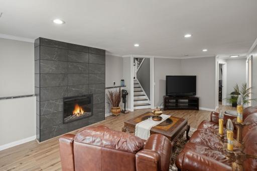 7712 N College Park Drive, Minneapolis, MN 55445